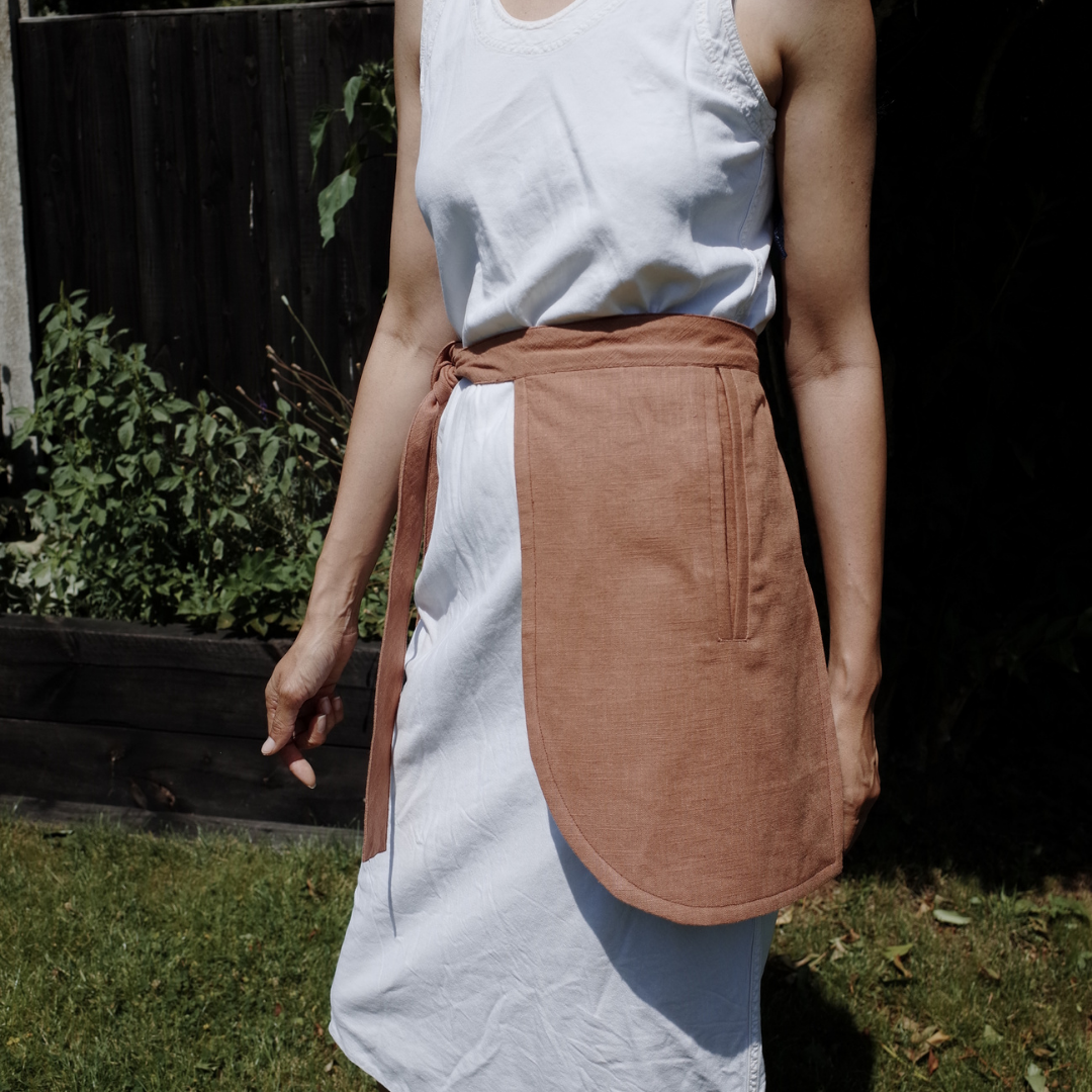 Makers Wrap. Large. Rust.