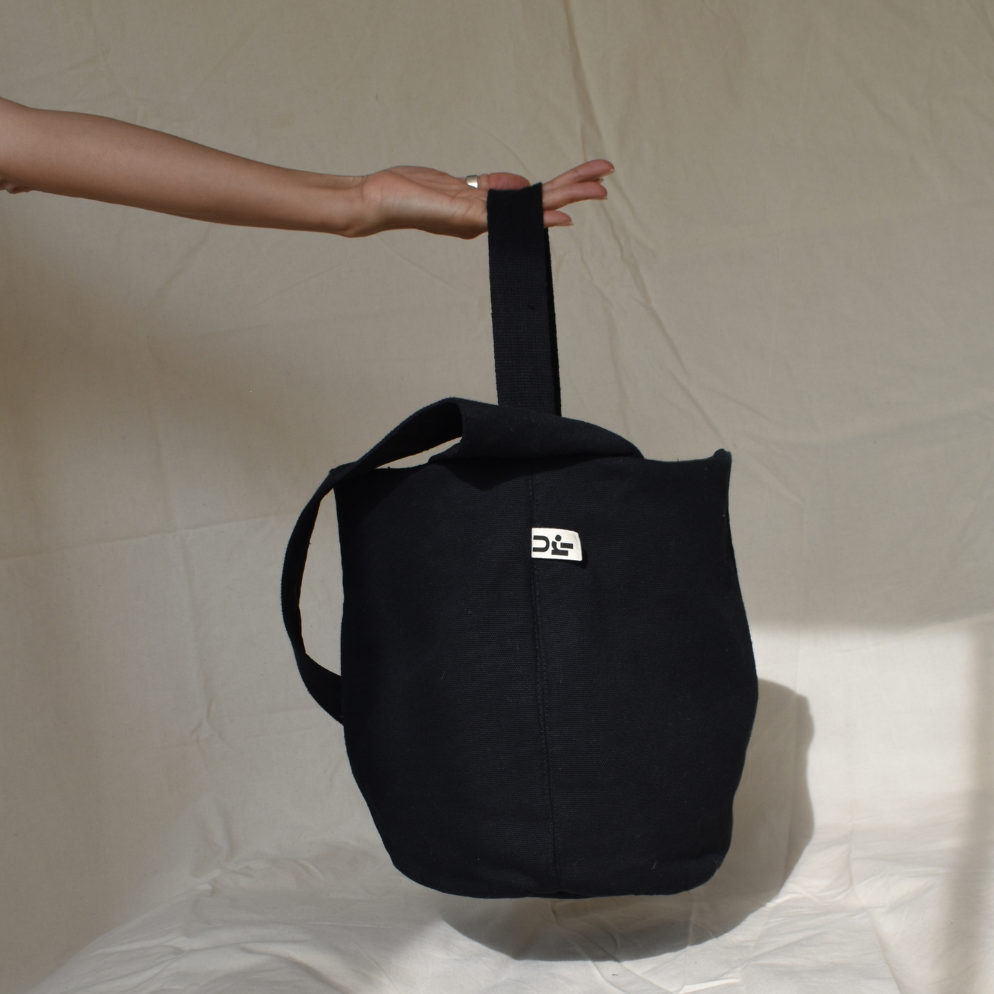 Black Egg bag : Made to order | 3 week lead time 🪡