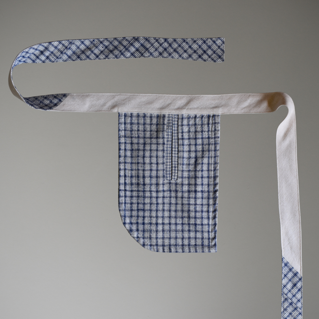 Makers Wrap. No.03. Small. Vintage Blue Handloom. Chinese Check.