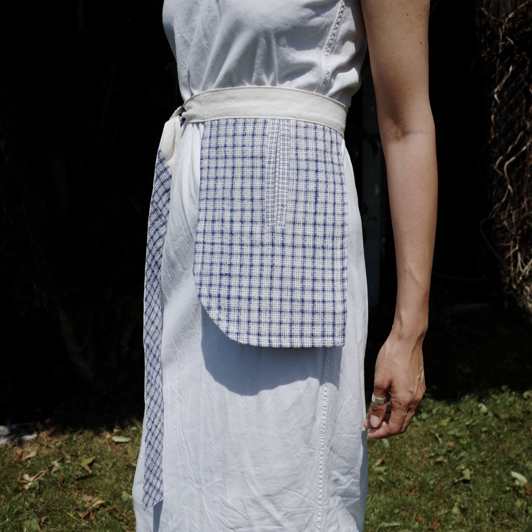 Makers Wrap. No.03. Small. Vintage Blue Handloom. Chinese Check.