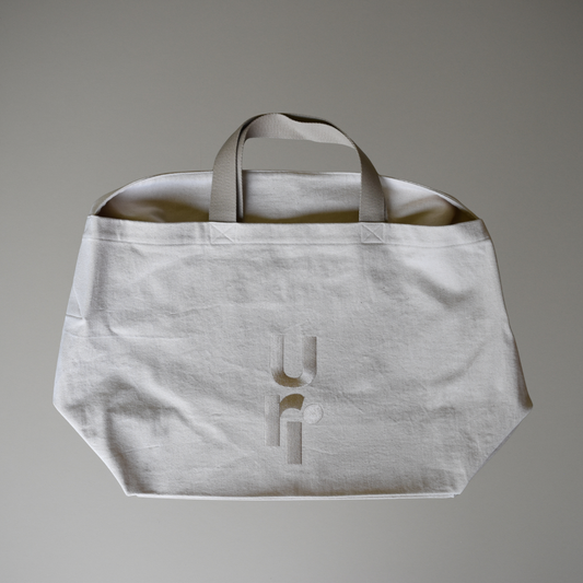 Uri. Oversized. Ecru. Tote bag.