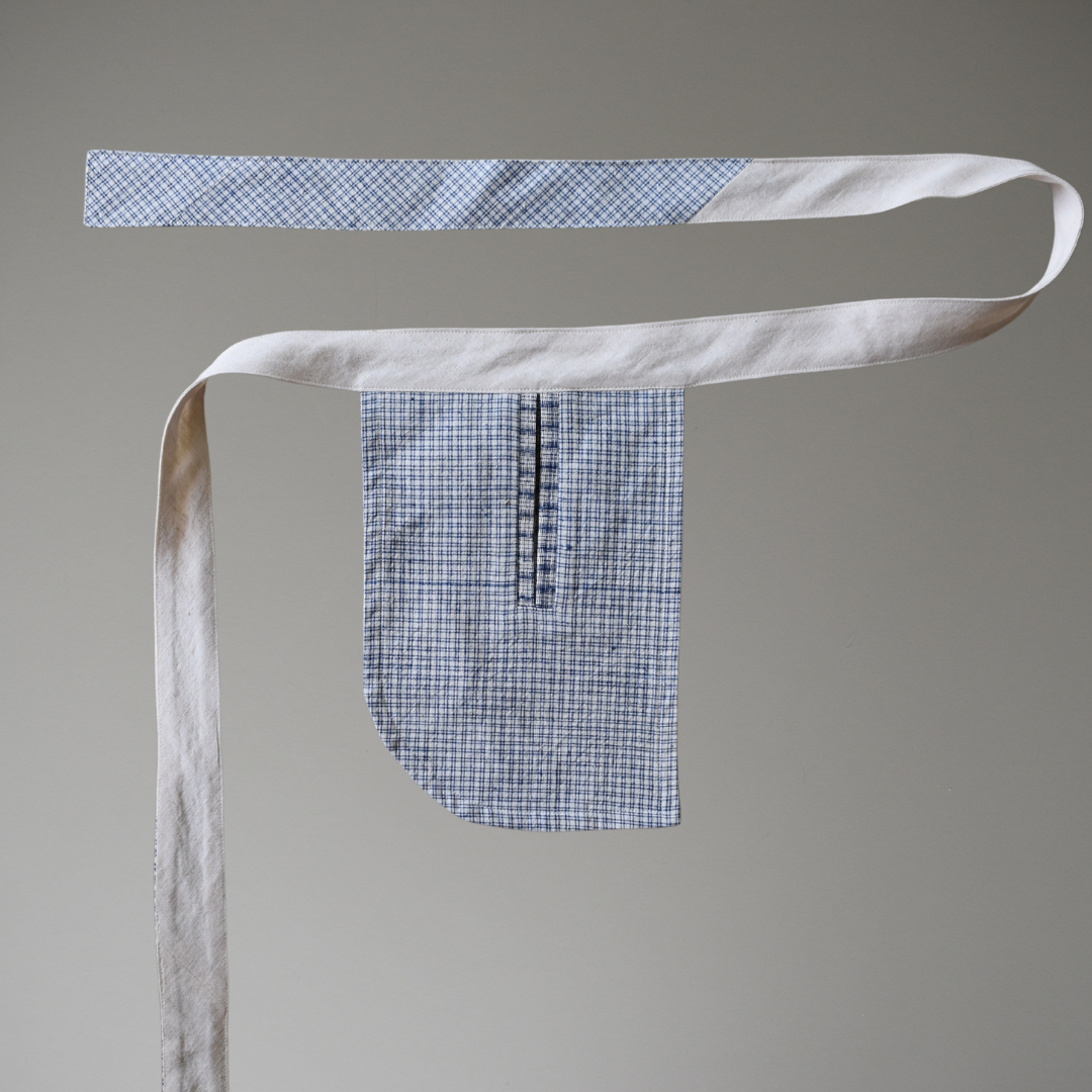 Makers Wrap. No.02. Small. Vintage Blue Handloom. Check.