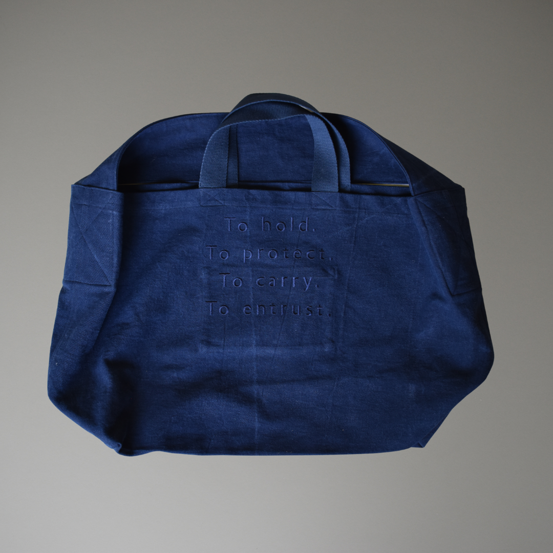 Uri. Oversized. Indigo. Tote bag.